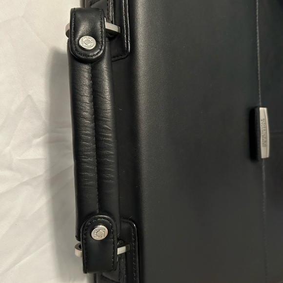 KENNETH COLE REACTION LEATHER BRIEFCASE - Picture 6 of 8